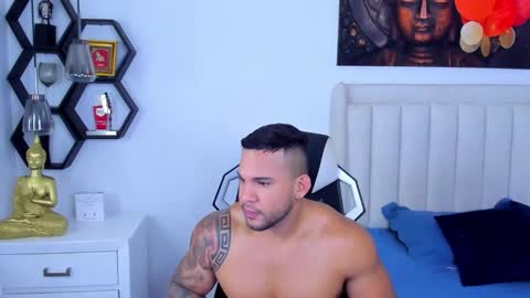 Snapshot of _matthew_santos_ chatting on November 2025 09:36:02 PM _matthew_santos_ online show from November 2025 09:36:02 PM