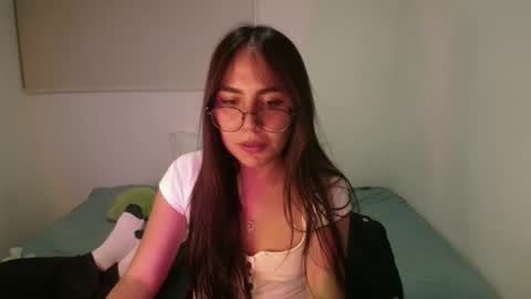 Snapshot of _maxxx1_ chatting on April 2026 02:17:02 AM max and abby online show from April 2026 02:17:02 AM