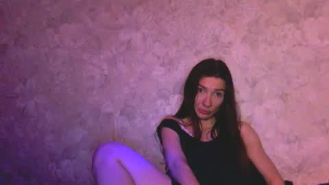 me0w me0w online show from February 2025 10:00:01 PM