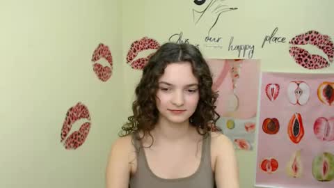 Susie online show from December 2024 04:20:02 PM