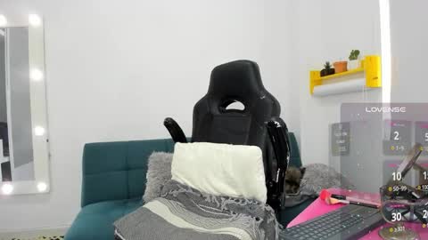 Juli online show from November 2025 02:28:01 PM