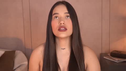     online show from February 2025 07:16:02 PM