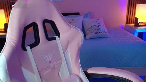 Snapshot of _meliblue chatting on November 2025 07:18:02 PM Meli online show from November 2025 07:18:02 PM