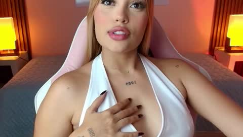 Snapshot of _meliblue chatting on November 2025 08:20:01 PM Meli online show from November 2025 08:20:01 PM