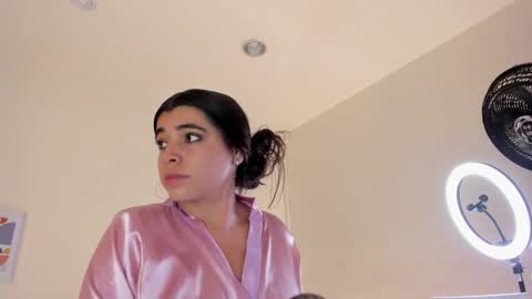 Snapshot of _mia_blue_18_ chatting on March 2026 01:52:02 AM MIa blue 18 online show from March 2026 01:52:02 AM