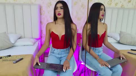 Mia Monroe online show from September 2025 07:41:02 PM