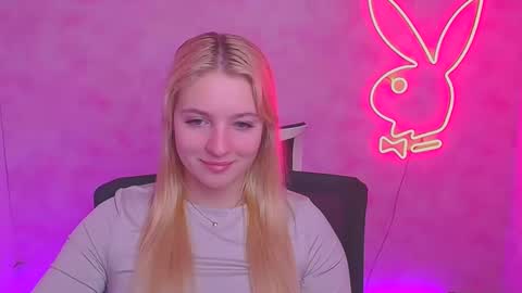 Melanie online show from February 2025 06:04:01 AM