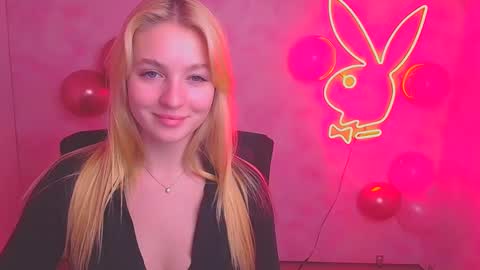 Melanie online show from February 2025 03:24:02 PM