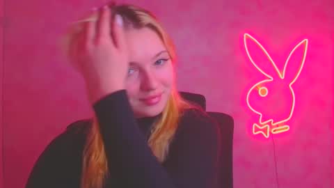 Melanie online show from November 2025 06:40:02 AM