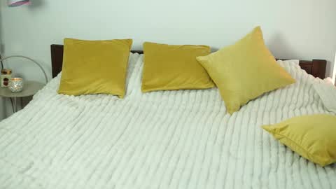 _million_dollarsmile online show from February 2026 04:15:02 PM