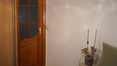 _million_dollarsmile online show from April 2026 04:59:02 PM