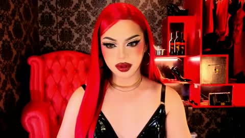 Snapshot of _ministryofsin_ chatting on May 2026 01:56:01 AM Raven Strauss online show from May 2026 01:56:01 AM