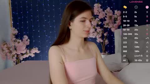 Snapshot of _mirror_girl chatting on November 2025 04:44:02 AM Victoria online show from November 2025 04:44:02 AM