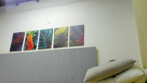 Snapshot of _molly_rosse_ chatting on April 2026 11:57:02 AM _molly_rosse_ online show from April 2026 11:57:02 AM