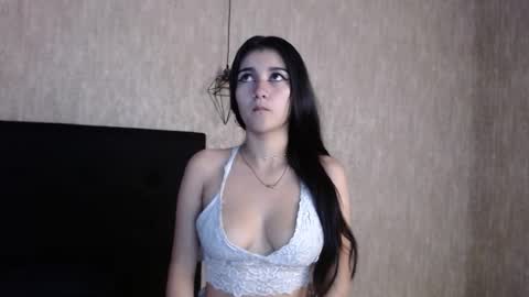 Snapshot of _monserratee chatting on September 2025 12:08:02 PM Monserrate online show from September 2025 12:08:02 PM