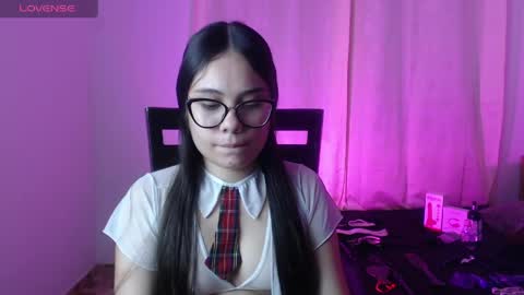 _moon_rosee online show from March 2026 11:49:02 PM