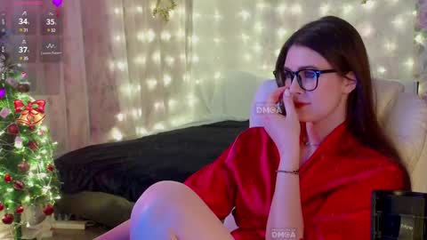 -Victoriana- online show from January 2025 03:34:02 AM