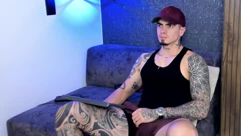 _mrcock_ online show from May 2026 09:23:02 PM