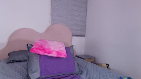 Luna online show from April 2026 03:09:01 AM