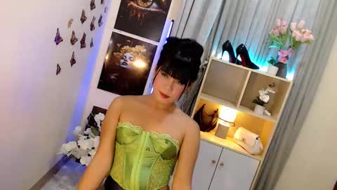 _mysticdoll_ online show from October 2025 11:38:02 PM