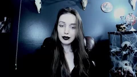 _naamah online show from December 2025 09:02:01 PM