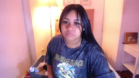 nahomi  online show from November 2025 10:52:02 PM