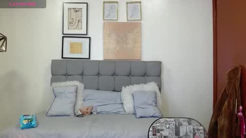 _naomi_s online show from March 2026 01:28:02 PM