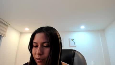 Snapshot of _natalie18_ chatting on February 2025 03:02:02 AM Natalie online show from February 2025 03:02:02 AM