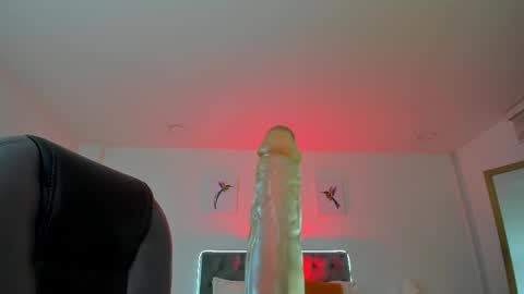 Snapshot of _natalie18_ chatting on September 2025 03:41:01 AM Natalie online show from September 2025 03:41:01 AM