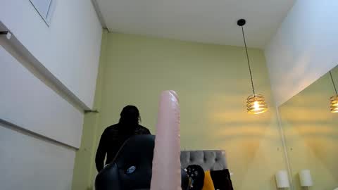 Snapshot of _natalie18_ chatting on November 2025 09:30:02 PM Natalie online show from November 2025 09:30:02 PM