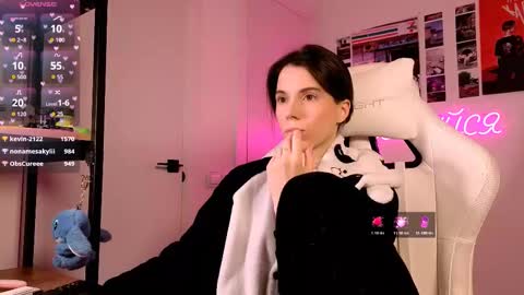 Nika online show from February 2026 04:18:01 PM