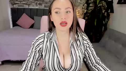 Snapshot of _oliviawilde chatting on January 2025 04:44:02 AM Mariana online show from January 2025 04:44:02 AM