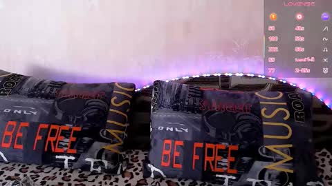 Snapshot of _pando4ka_ chatting on September 2025 08:08:01 AM pando4ka online show from September 2025 08:08:01 AM