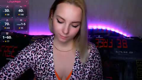 Snapshot of _pando4ka_ chatting on December 2025 11:45:02 PM pando4ka online show from December 2025 11:45:02 PM