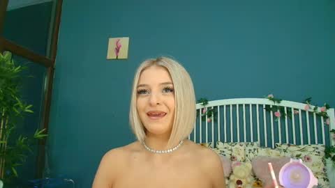 Alisa online show from October 2025 04:13:01 AM