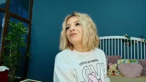 Alisa online show from November 2025 05:13:02 AM