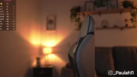 _paulah2 online show from October 2025 08:00:02 PM