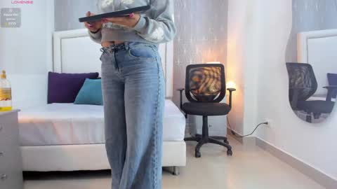 Snapshot of _peach1_ chatting on May 2026 10:22:01 AM peach1 online show from May 2026 10:22:01 AM
