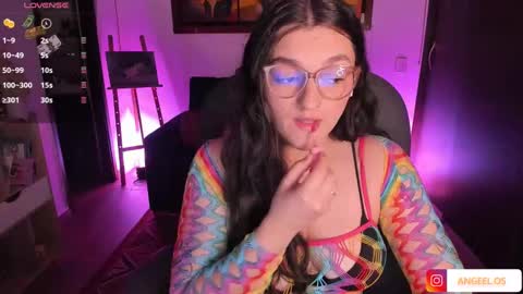 violeta ig  online show from January 2025 01:20:01 AM