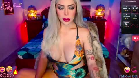 Snapshot of _queengoddess_ chatting on June 2026 04:36:02 AM Hi my name is selinaim glad to meet everyone here online show from June 2026 04:36:02 AM