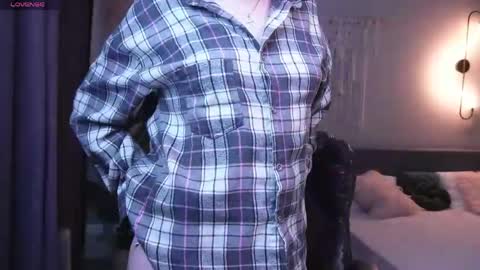 Rina online show from April 2026 01:18:01 AM