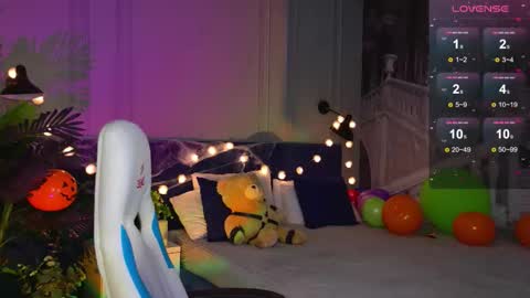 im Amy online show from October 2025 06:21:01 AM