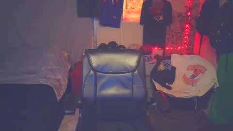Snapshot of _redxxx chatting on December 2024 08:52:01 AM REDxxx online show from December 2024 08:52:01 AM