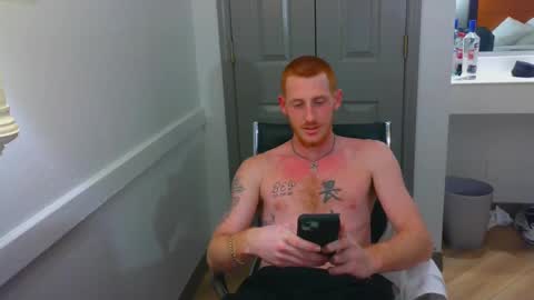 Snapshot of _redxxx chatting on December 2024 10:16:02 PM REDxxx online show from December 2024 10:16:02 PM