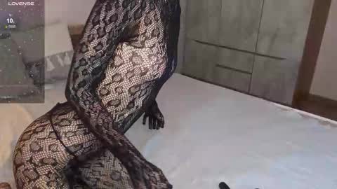 LISSAPVT IS OPEN online show from November 2025 01:15:01 AM