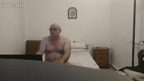 REY online show from May 2026 05:47:01 AM