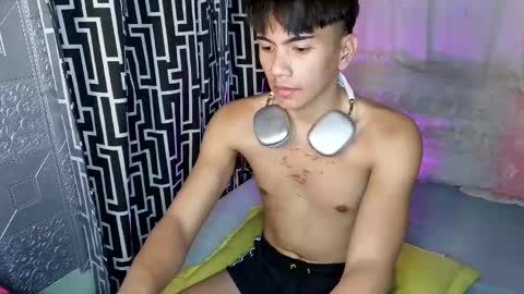 _rhodhard online show from April 2026 04:07:01 AM