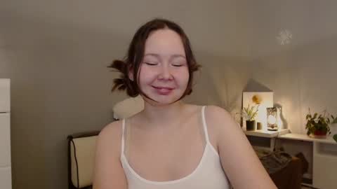 Snapshot of _rosie_cheeks_ chatting on December 2024 06:28:01 PM See you online show from December 2024 06:28:01 PM