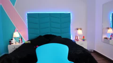 Samara online show from March 2025 08:37:02 PM