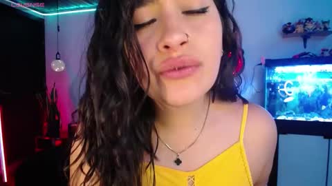 Snapshot of _santalove_ chatting on December 2024 07:01:02 PM SantaLove online show from December 2024 07:01:02 PM